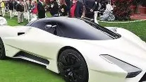 王忠林考察武汉车谷江大女足，庆祝夺冠喜讯