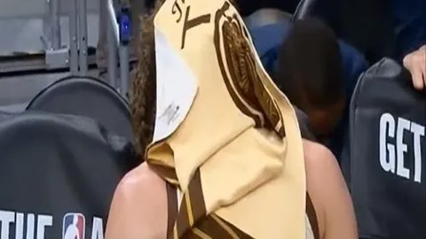 西班牙队客场挑战荷兰队连败多场